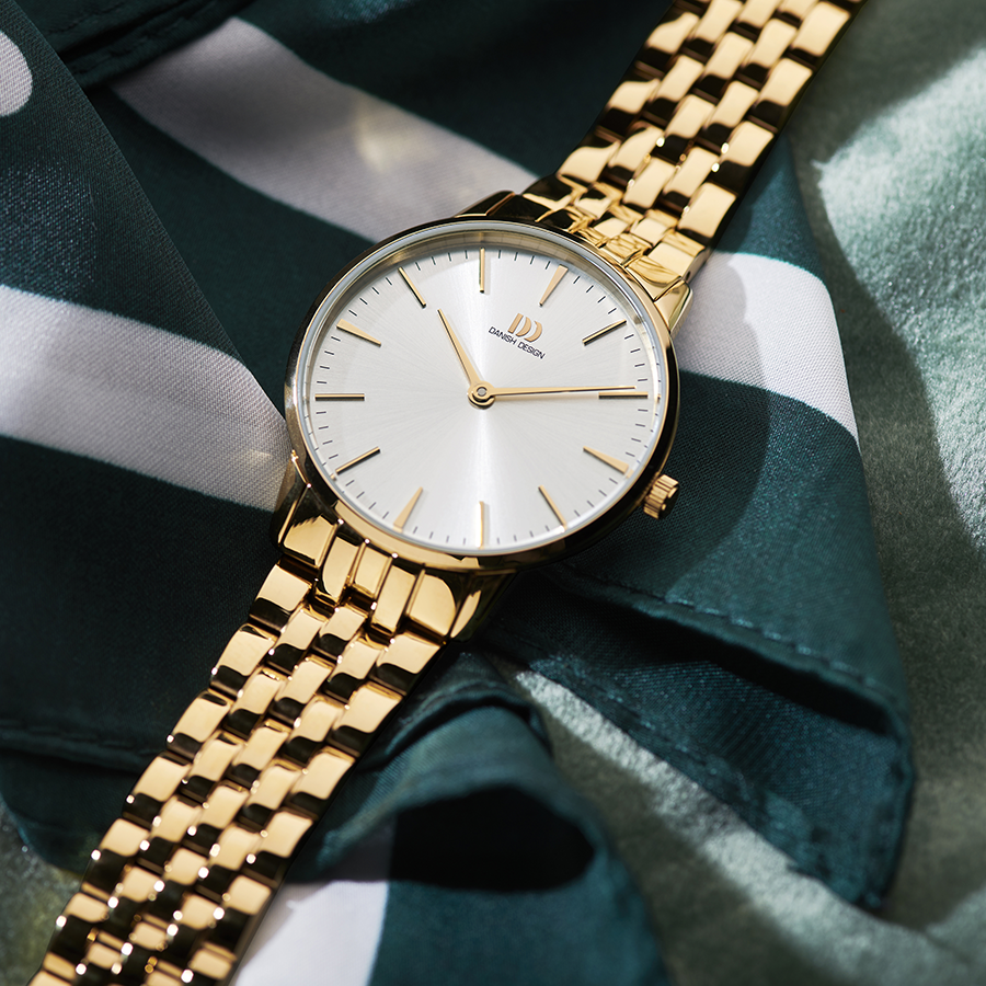 Akilia Medium Gold Link Women's Watch